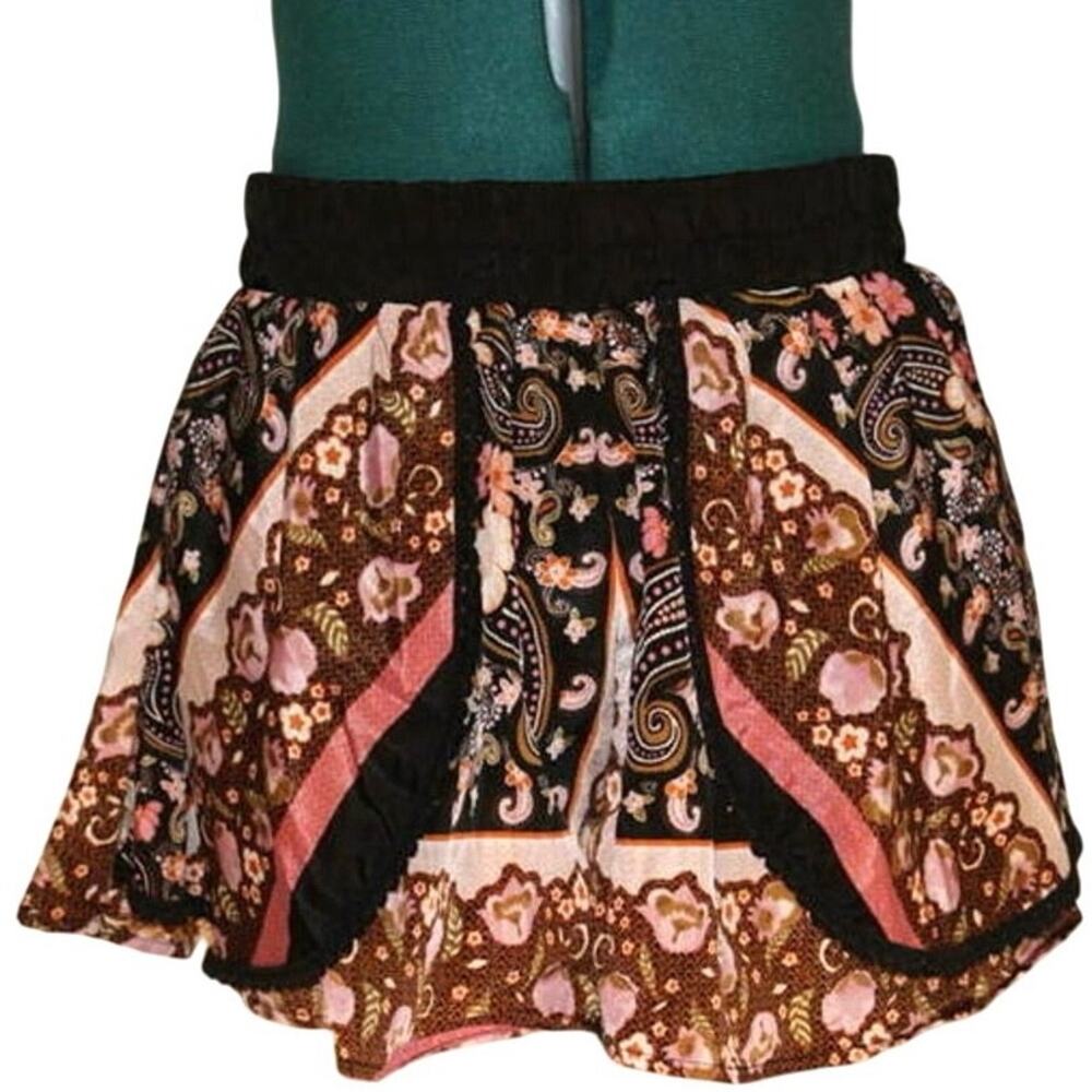 Band of Gypsies Boho Paisley Floral Patchwork Shorts Black Pink – Women’s M - Picture 2 of 7